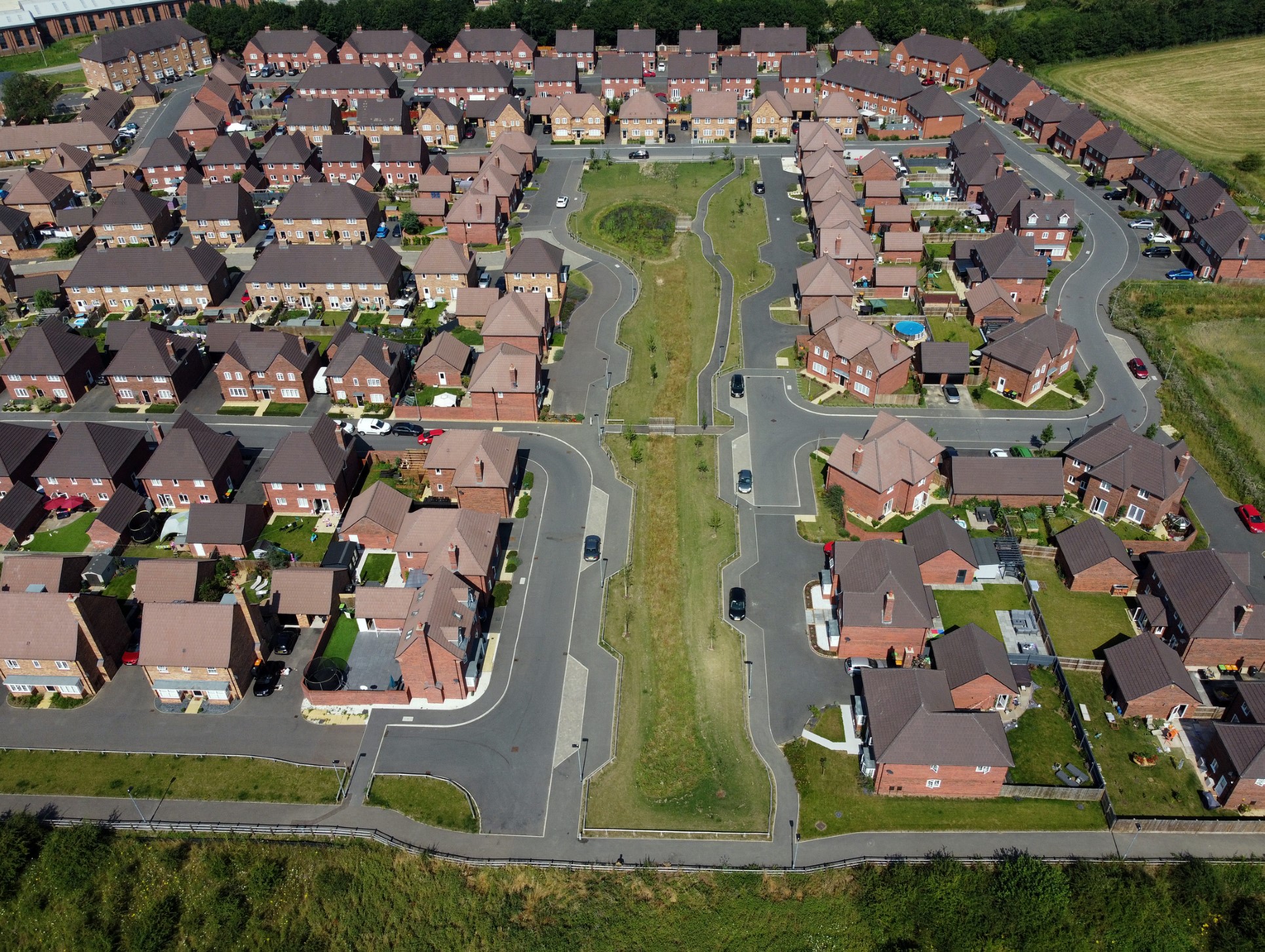 Persimmon Stewartsby 096